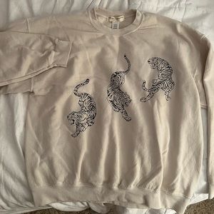 NWOT Urban Outfitters Crewneck